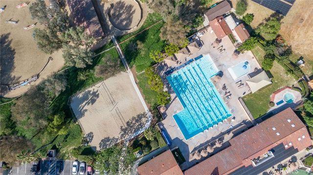 25171 Stageline Drive, Laguna Hills, CA 92653