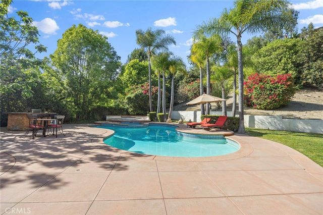 25171 Stageline Drive, Laguna Hills, CA 92653