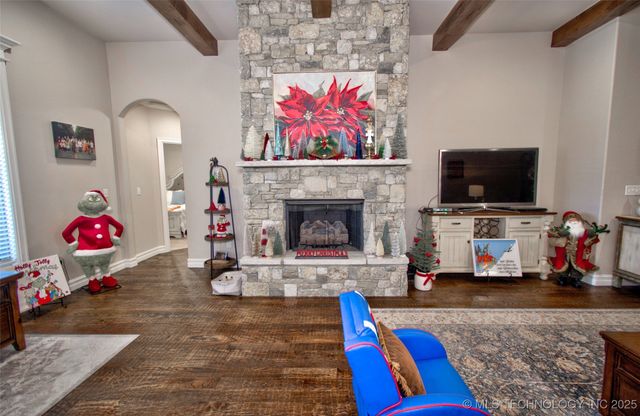 3205 W Van Buren Court S, Broken Arrow, OK 74011