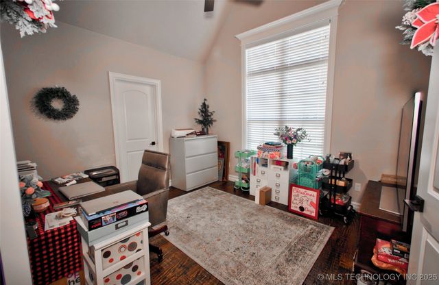 3205 W Van Buren Court S, Broken Arrow, OK 74011