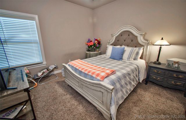 3205 W Van Buren Court S, Broken Arrow, OK 74011