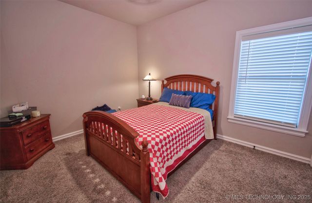 3205 W Van Buren Court S, Broken Arrow, OK 74011