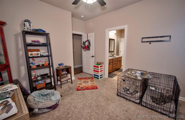 3205 W Van Buren Court S, Broken Arrow, OK 74011