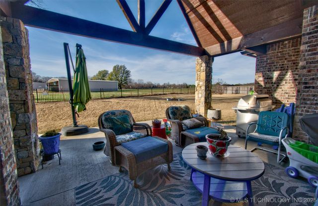 3205 W Van Buren Court S, Broken Arrow, OK 74011