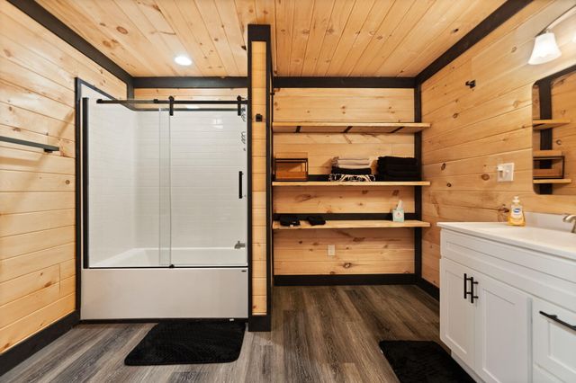 1114 Matt Baker Road, London, KY 40744