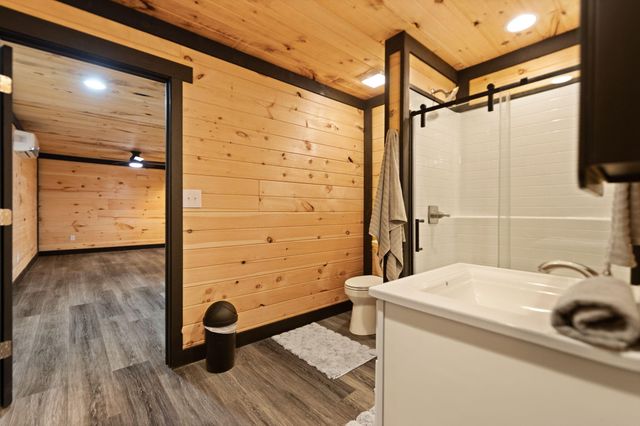 1114 Matt Baker Road, London, KY 40744