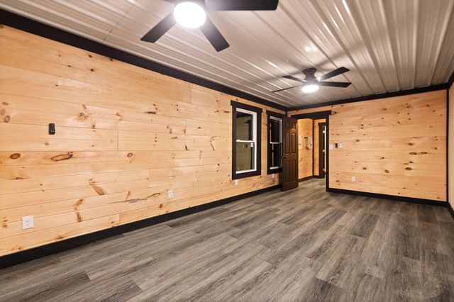 1114 Matt Baker Road, London, KY 40744