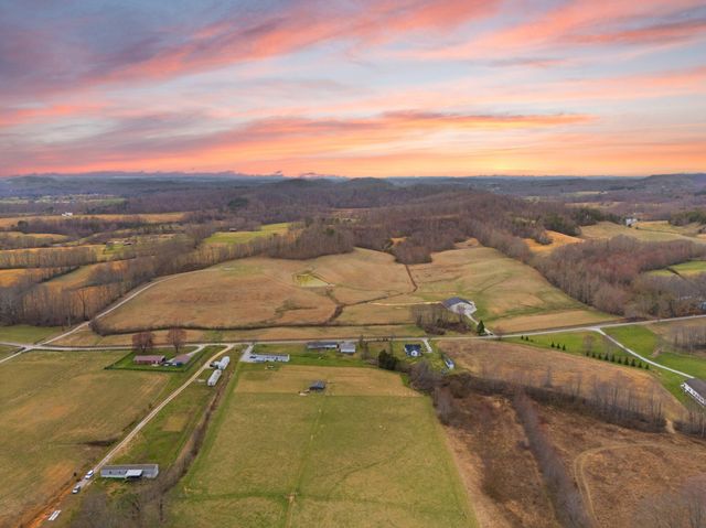 1114 Matt Baker Road, London, KY 40744