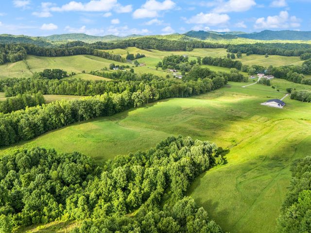 1114 Matt Baker Road, London, KY 40744