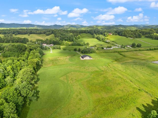 1114 Matt Baker Road, London, KY 40744