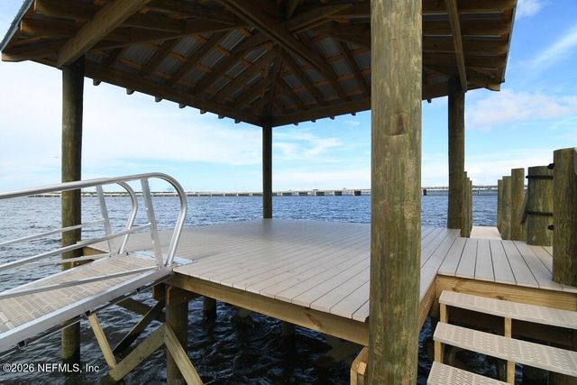 3641 WELLS LANDING Court, Jacksonville, FL 32277