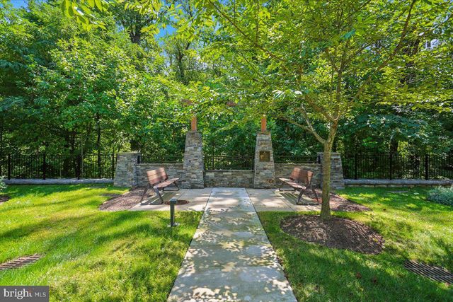 5352 MERRIAM ST, Bethesda, MD 20814