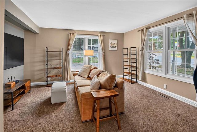118 Washington Street, Deforest, WI 53532