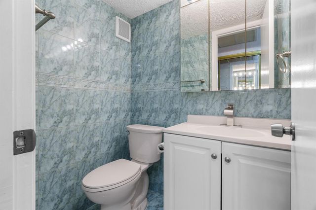 346 Windsor O, West Palm Beach, FL 33417
