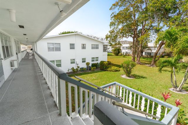 346 Windsor O, West Palm Beach, FL 33417