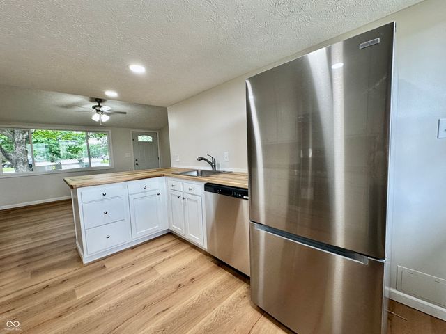 1074 Center Street, Martinsville, IN 46151