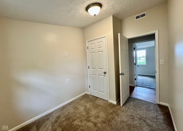 1074 Center Street, Martinsville, IN 46151