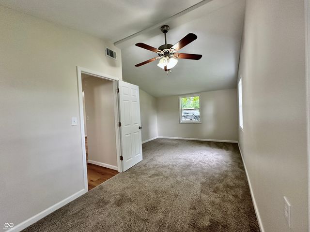 1074 Center Street, Martinsville, IN 46151