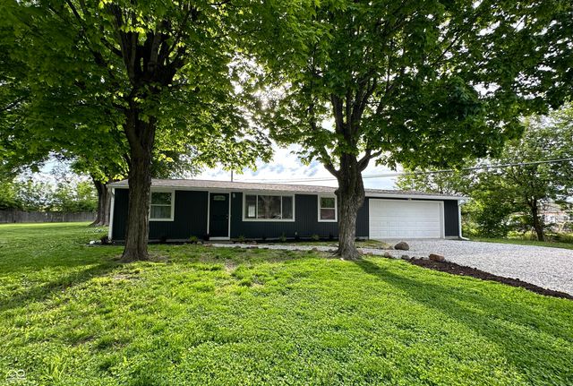 1074 Center Street, Martinsville, IN 46151