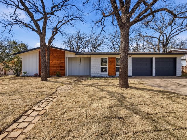 116 Ravenswood Drive, Bedford, TX 76022