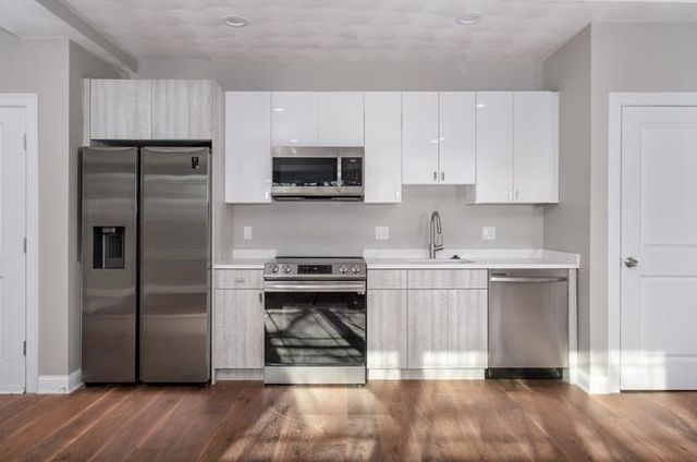 119-121 Addison St 5, Boston, MA 02128