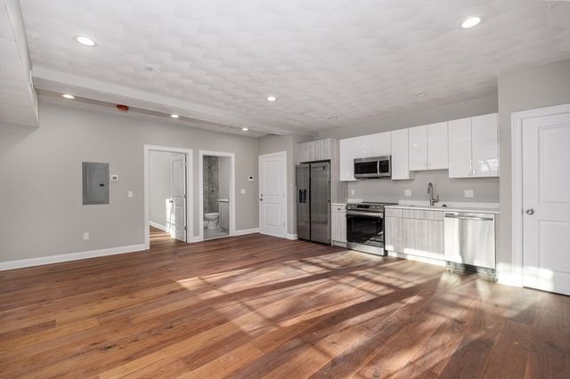 119-121 Addison St 5, Boston, MA 02128