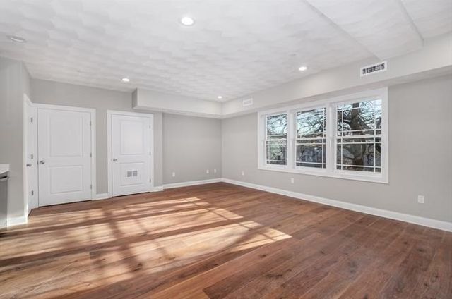 119-121 Addison St 5, Boston, MA 02128