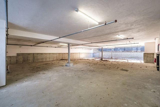 119-121 Addison St 5, Boston, MA 02128