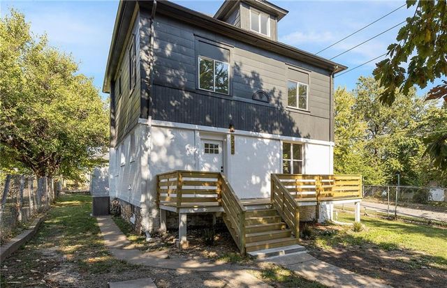 3242 Roberts Street, Kansas City, MO 64124