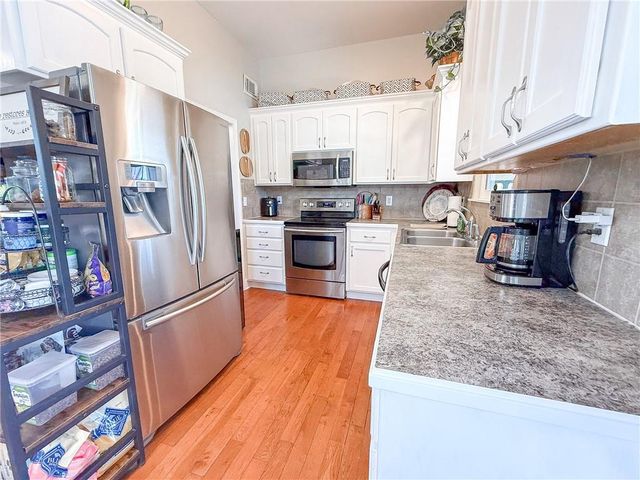 713 N Cloverdale Avenue, Independence, MO 64056