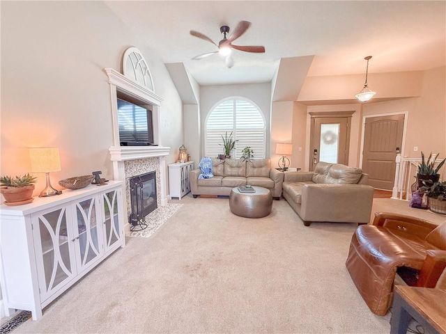 713 N Cloverdale Avenue, Independence, MO 64056