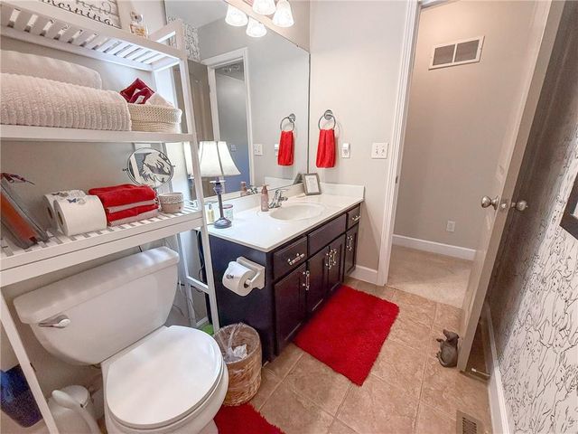 713 N Cloverdale Avenue, Independence, MO 64056
