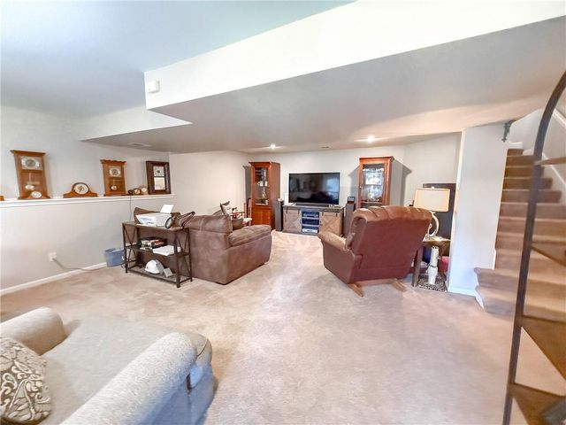 713 N Cloverdale Avenue, Independence, MO 64056
