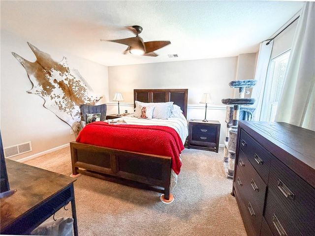 713 N Cloverdale Avenue, Independence, MO 64056