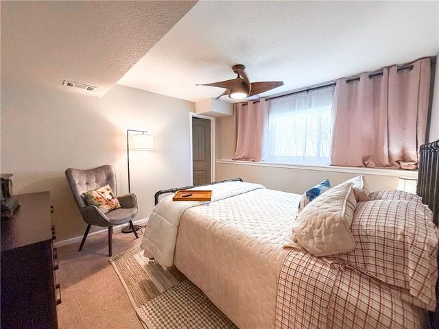 713 N Cloverdale Avenue, Independence, MO 64056