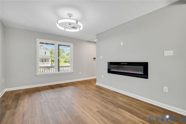 425 BYRNE St, Petersburg, VA 23803