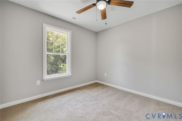 425 BYRNE St, Petersburg, VA 23803