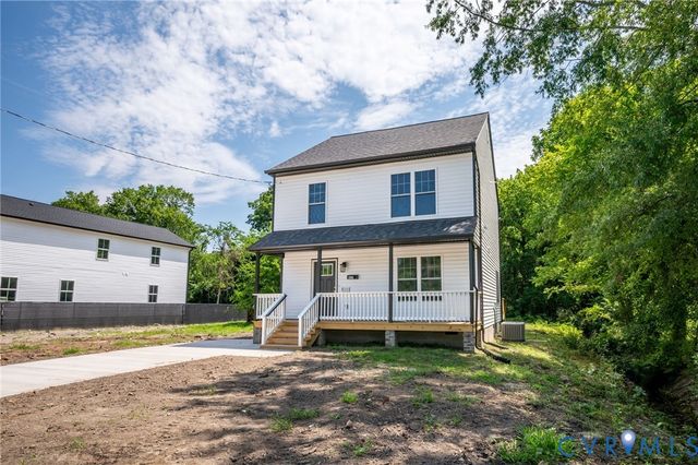 425 BYRNE St, Petersburg, VA 23803