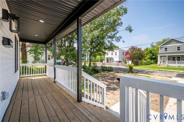425 BYRNE St, Petersburg, VA 23803