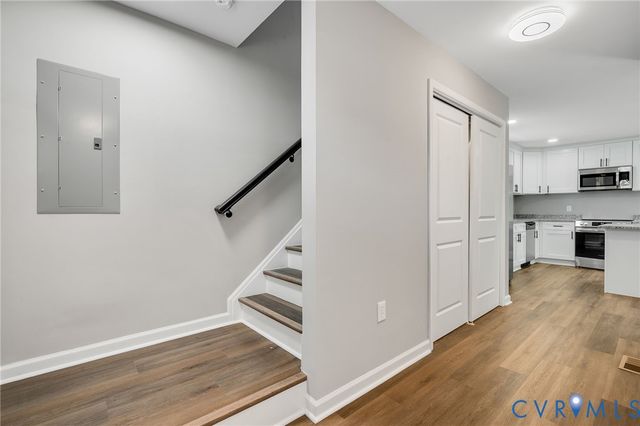 425 BYRNE St, Petersburg, VA 23803