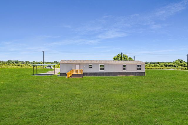 3106 Smyrna Road, Sunset, TX 76270