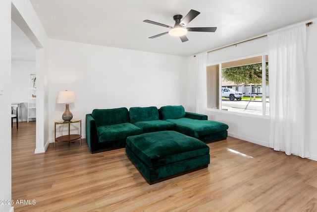 2322 E JUANITA Avenue, Mesa, AZ 85204