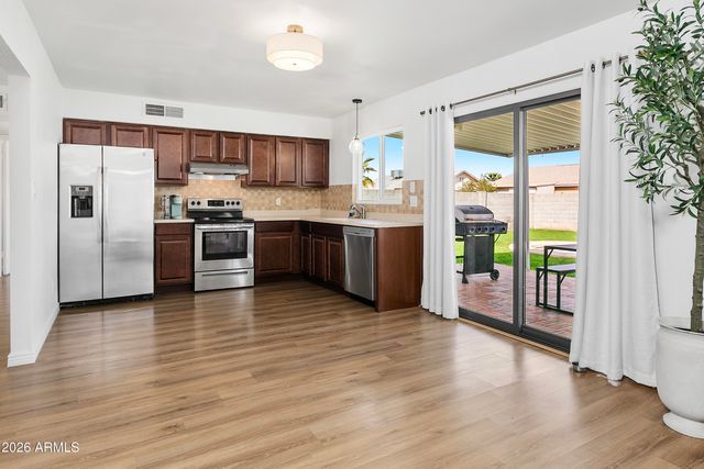 2322 E JUANITA Avenue, Mesa, AZ 85204