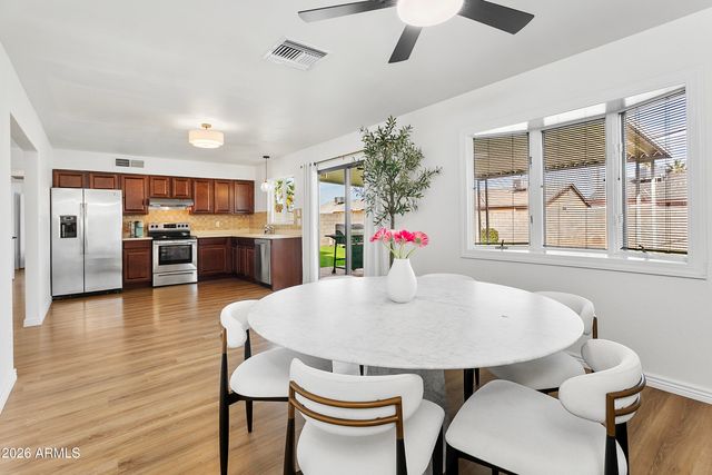 2322 E JUANITA Avenue, Mesa, AZ 85204