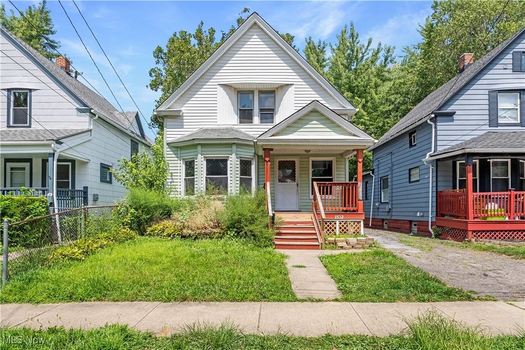 3712 Daisy Avenue, Cleveland, OH 44109