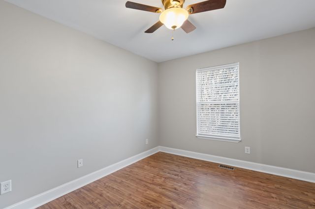 224 Weatherford Dr, NE, Cleveland, TN 37312