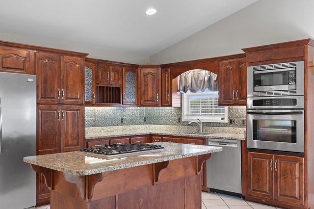 224 Weatherford Dr, NE, Cleveland, TN 37312