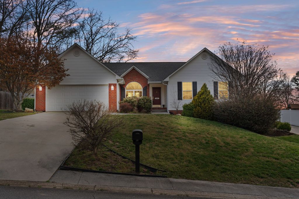 224 Weatherford Dr, NE, Cleveland, TN 37312