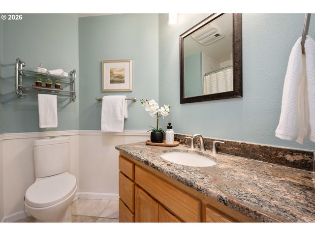 468 72ND St, Springfield, OR 97478