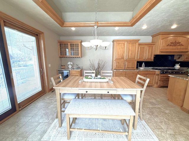 448 HARVEST ROAD, Green Bay, WI 54302